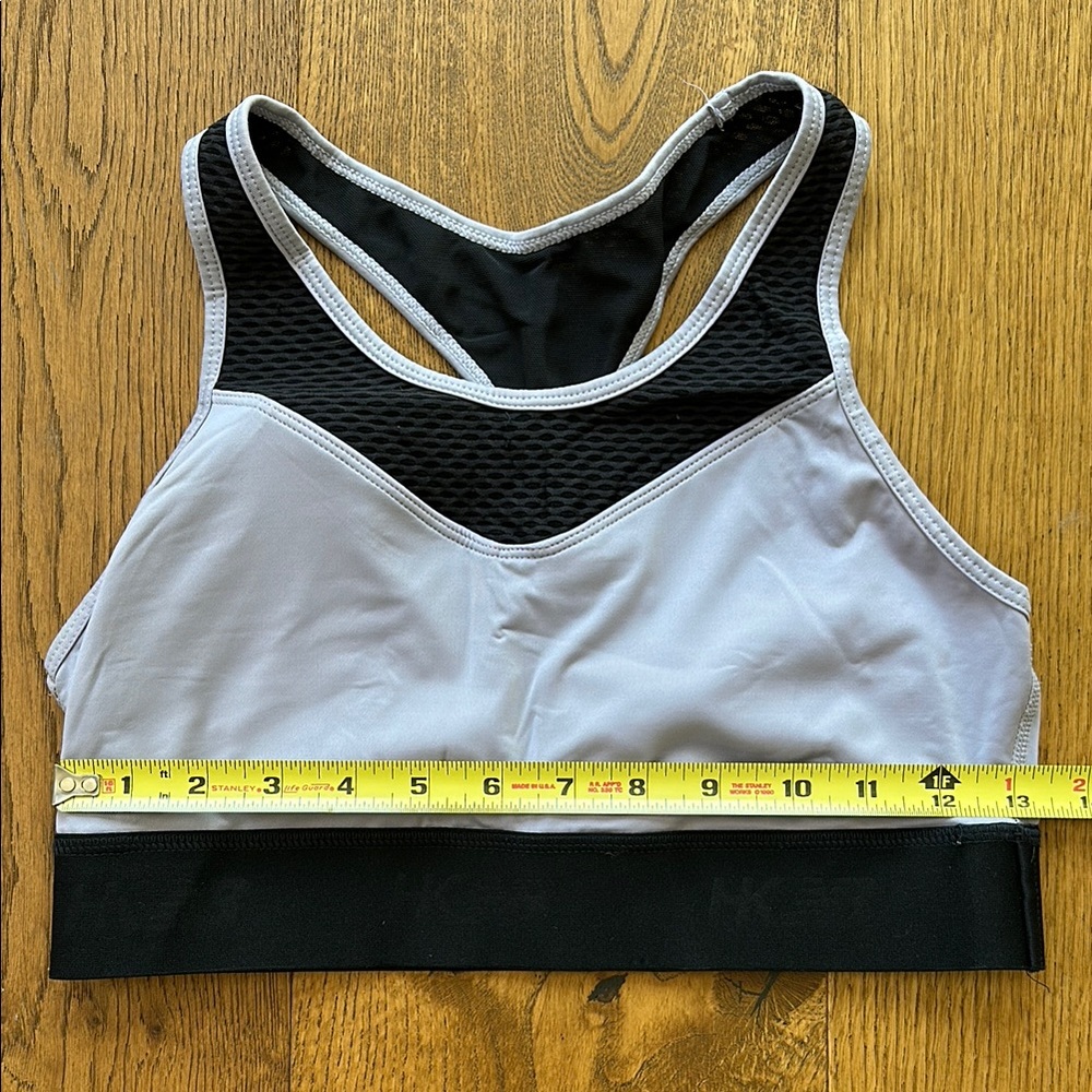 New Balance Racerback Sports Bra - Picture 5 of 7
